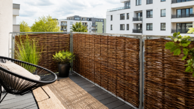 Balkon Sichtschutz aus Weidematten - Bildinhalt mit KI erstellt